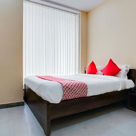 Hotel O Alekhya Residency Cafe Bahar Sururnagar Eksteriør bilde