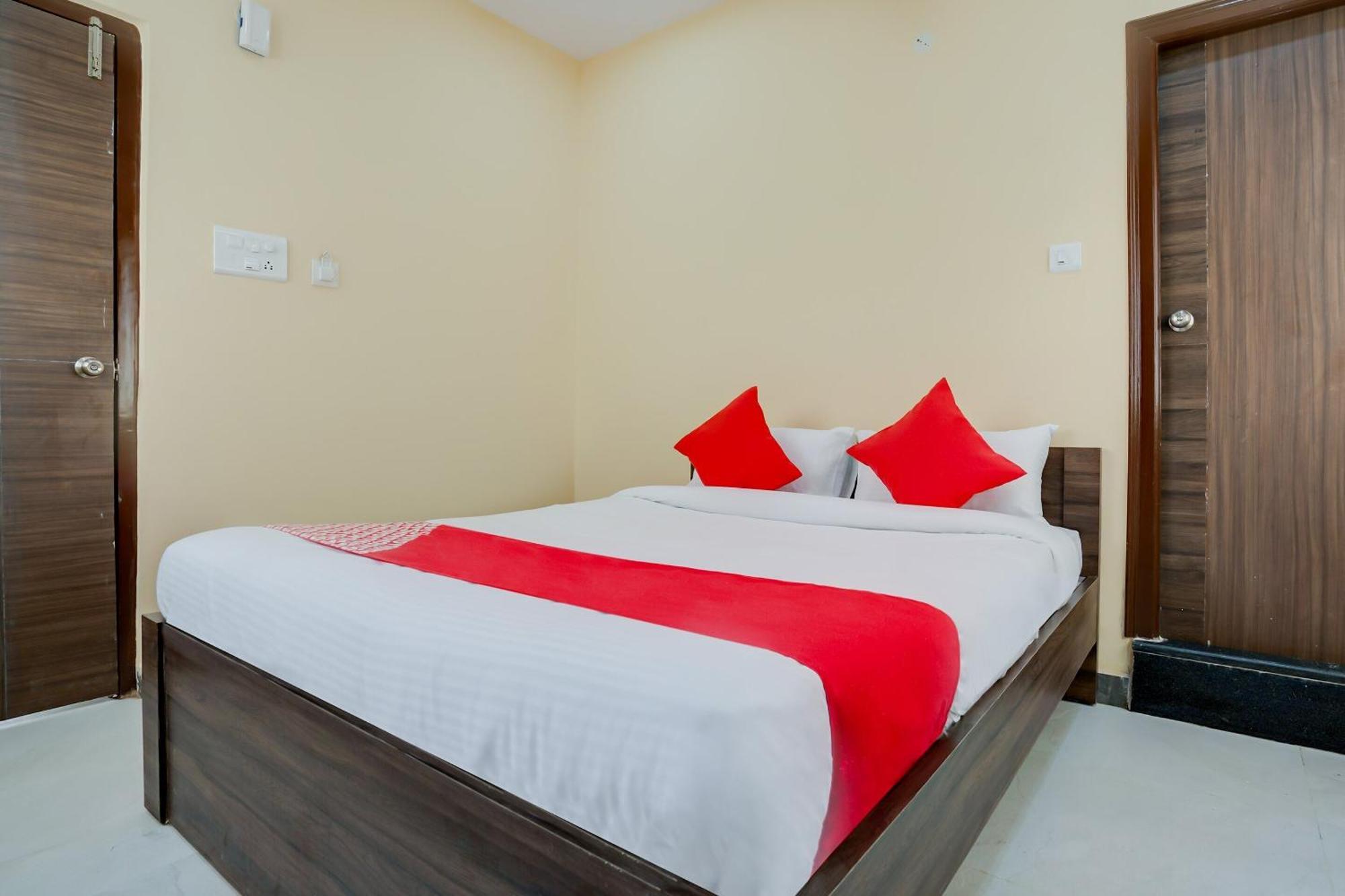 Hotel O Alekhya Residency Cafe Bahar Sururnagar Eksteriør bilde