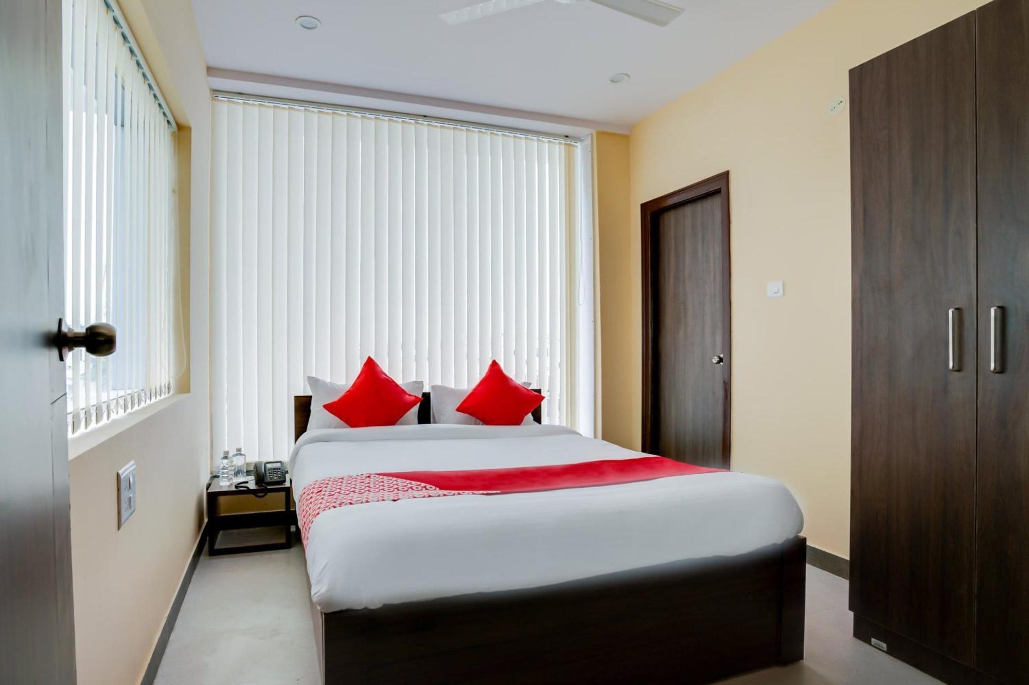 Hotel O Alekhya Residency Cafe Bahar Sururnagar Eksteriør bilde