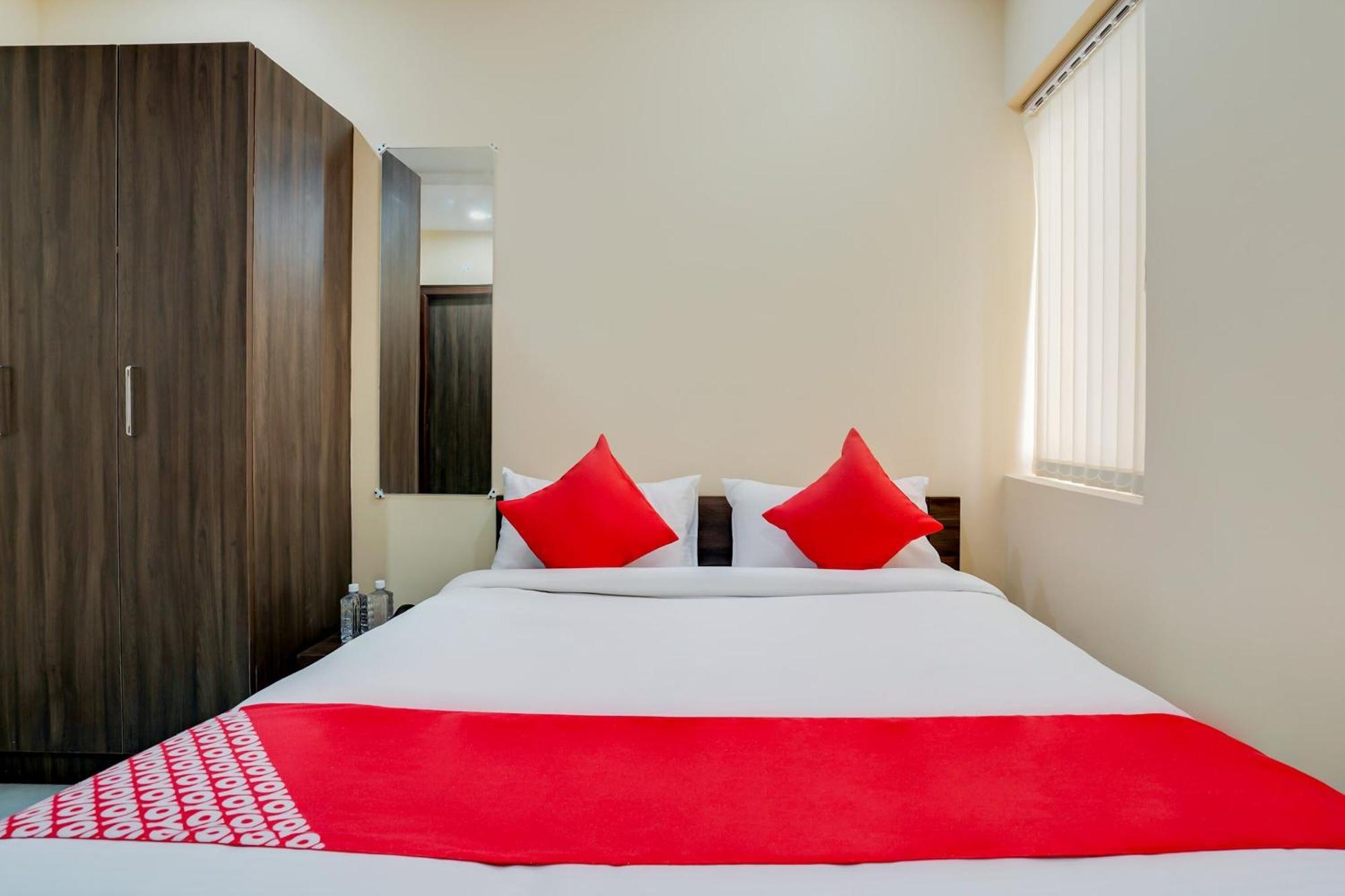 Hotel O Alekhya Residency Cafe Bahar Sururnagar Eksteriør bilde