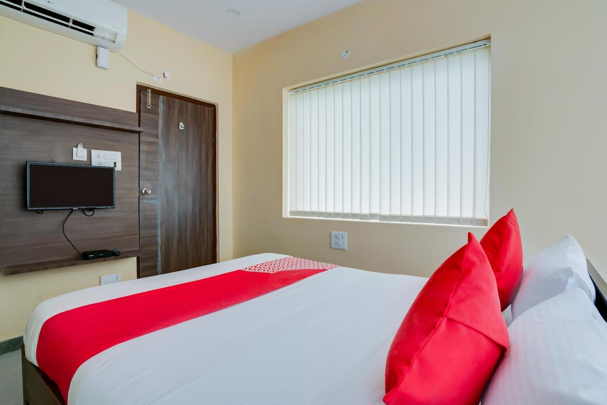 Hotel O Alekhya Residency Cafe Bahar Sururnagar Eksteriør bilde