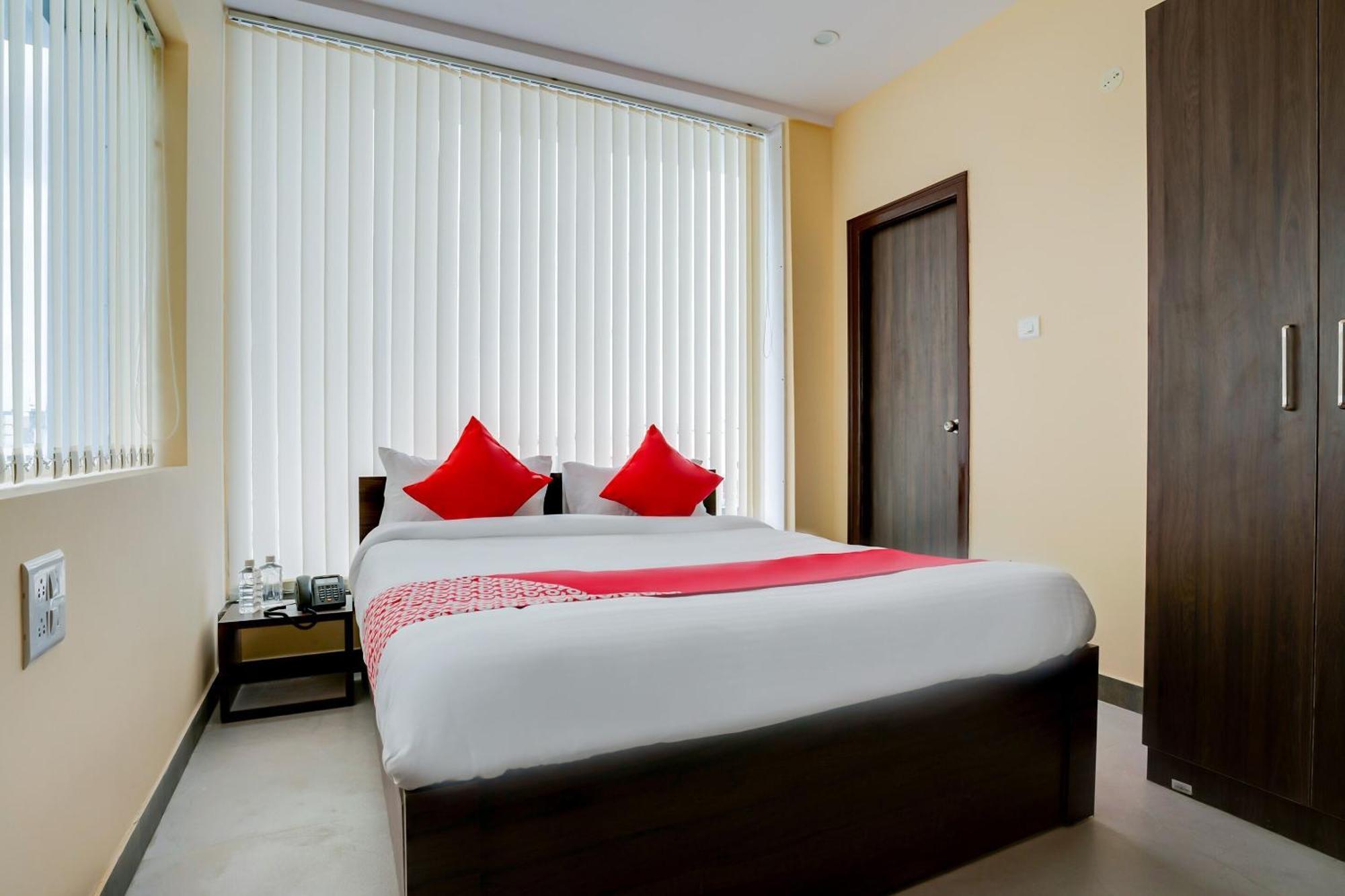 Hotel O Alekhya Residency Cafe Bahar Sururnagar Eksteriør bilde