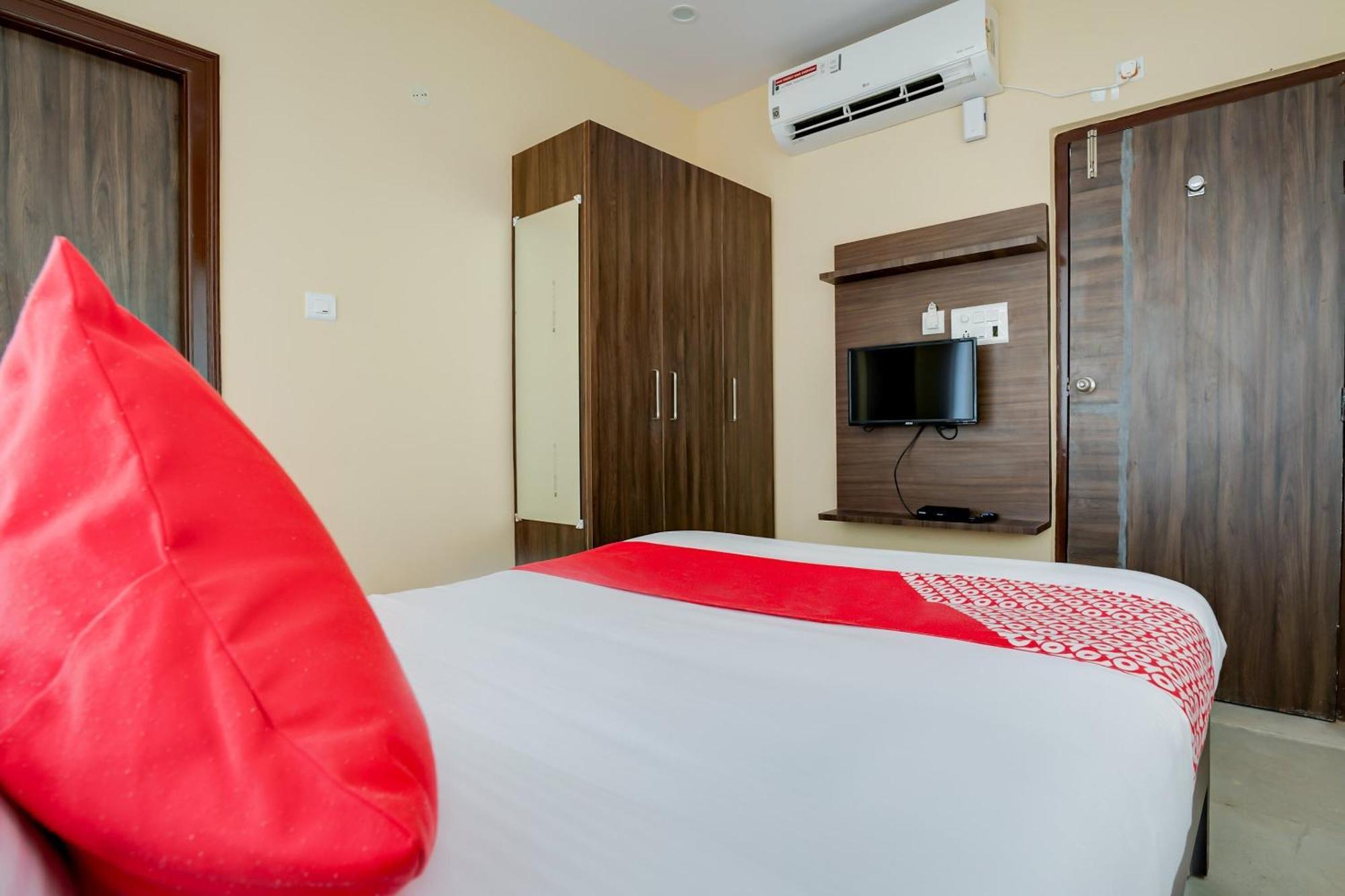 Hotel O Alekhya Residency Cafe Bahar Sururnagar Eksteriør bilde