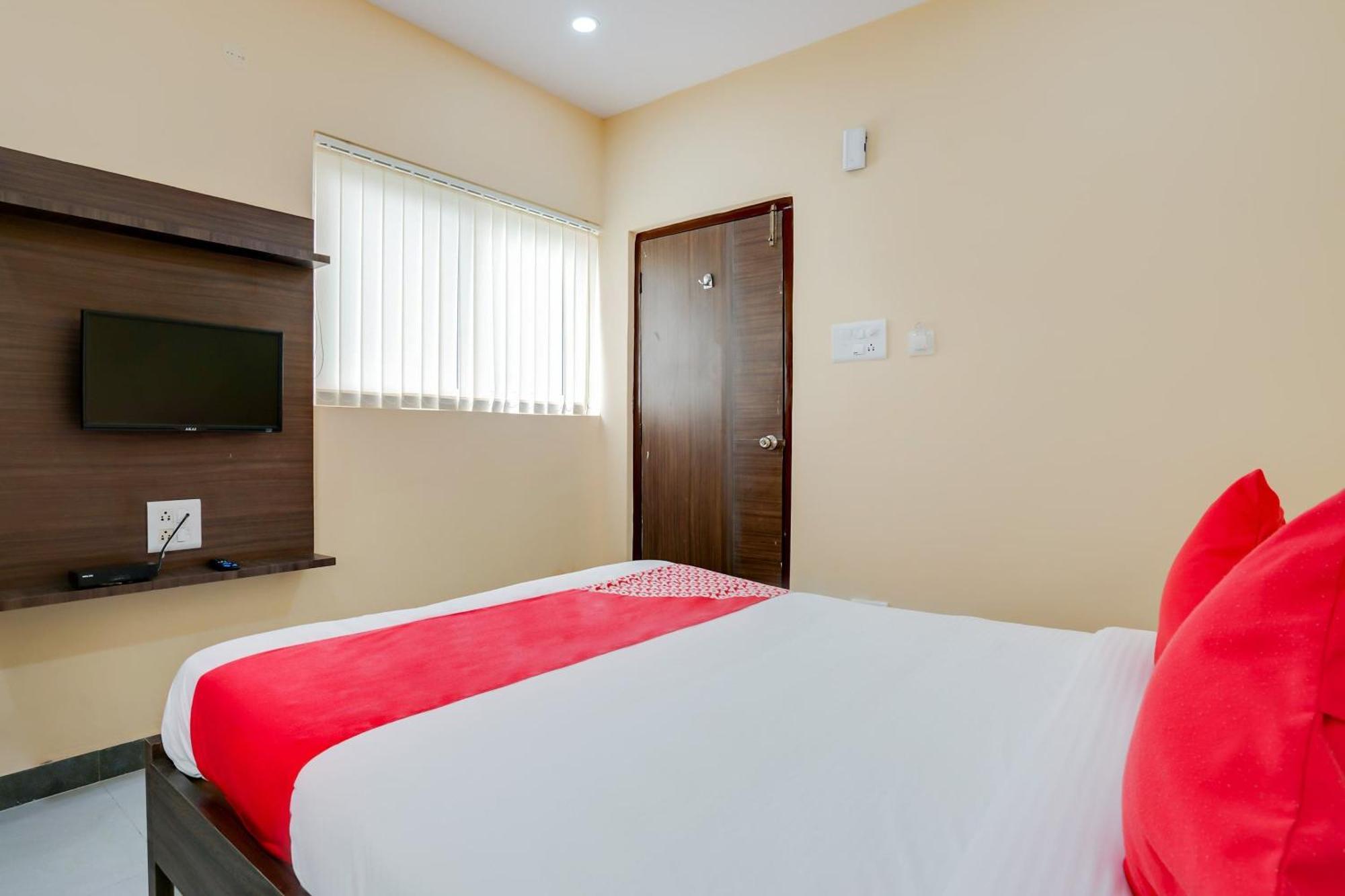 Hotel O Alekhya Residency Cafe Bahar Sururnagar Eksteriør bilde