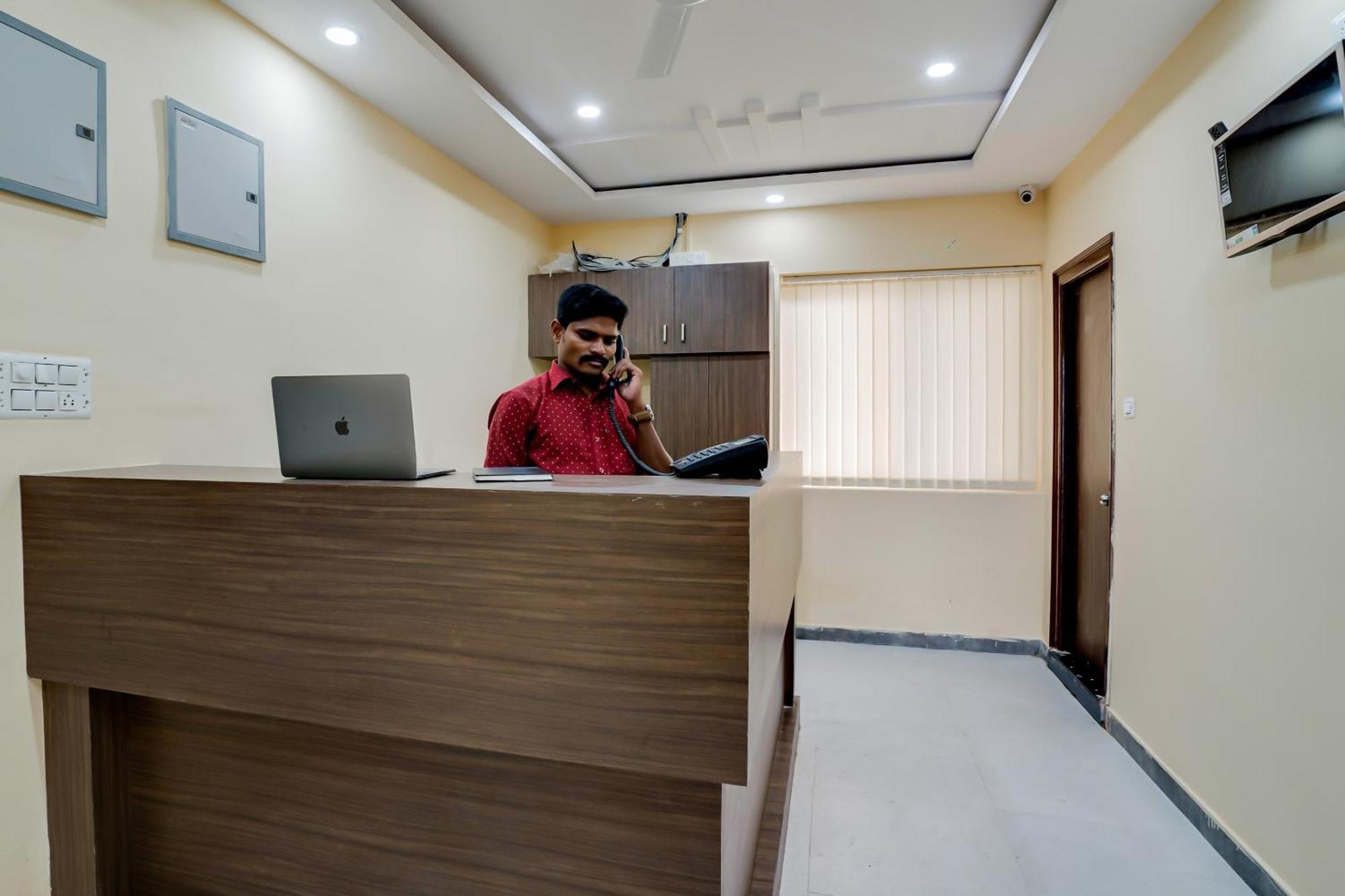 Hotel O Alekhya Residency Cafe Bahar Sururnagar Eksteriør bilde